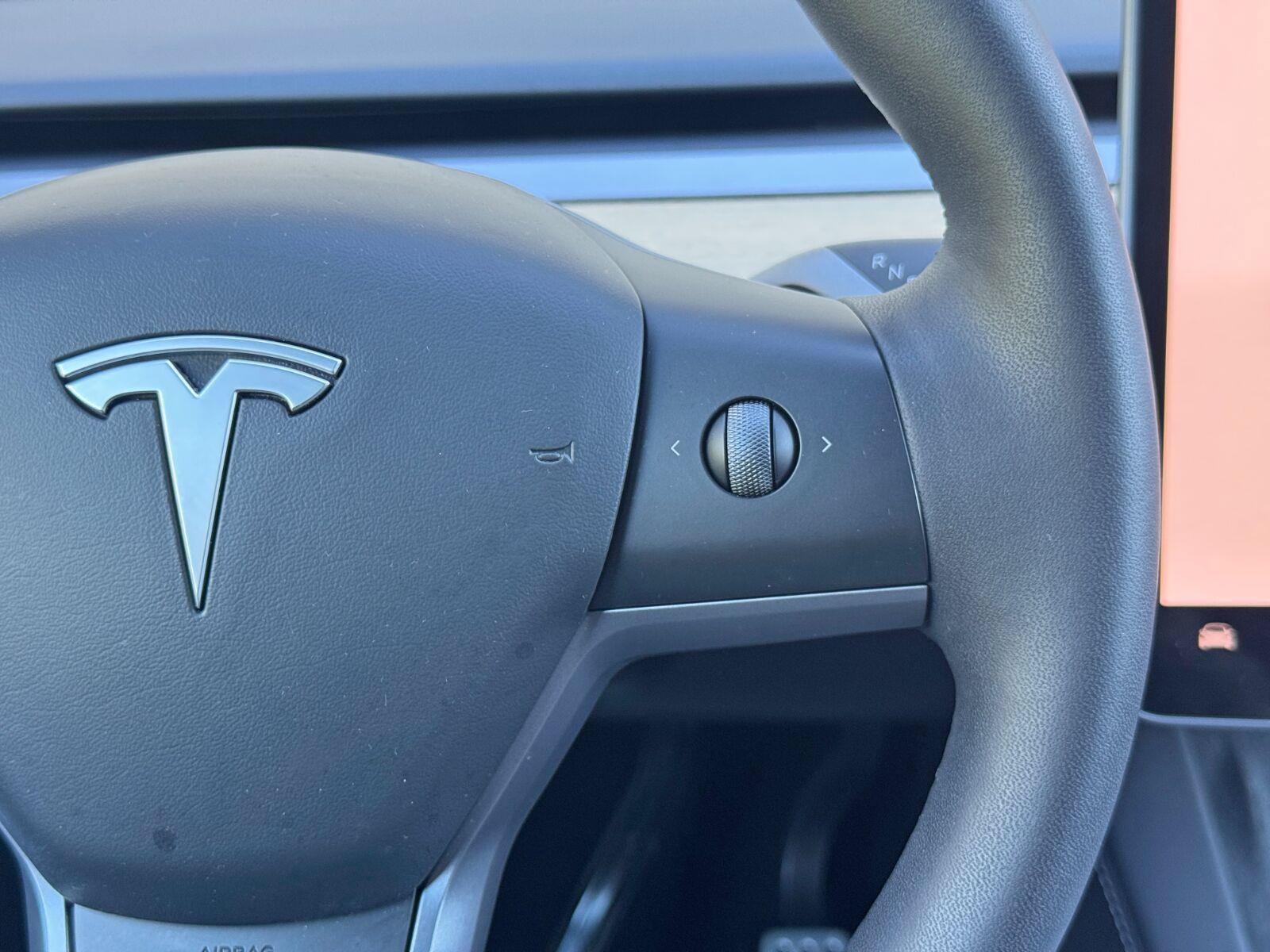 Used 2023 Tesla Model Y Performance AWD/4WD image 20