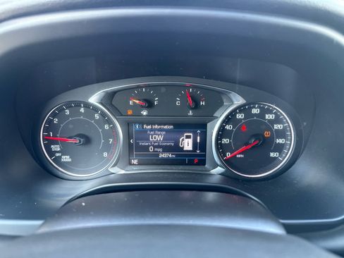 Certified 2023 GMC Acadia SLE w/ Driver Convenience Package AWD/4WD image 16