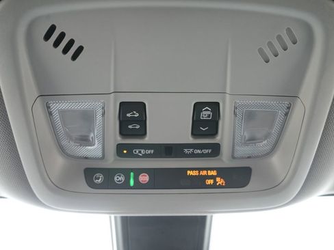 Used 2020 Chevrolet Malibu LT w/ Redline Edition image 19