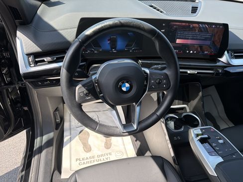 Used 2026 BMW X2 xDrive28i AWD/4WD image 17