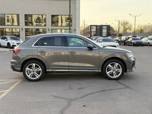 Used 2023 Audi Q3 2.0T Premium Plus w/ Premium Plus Package image 10