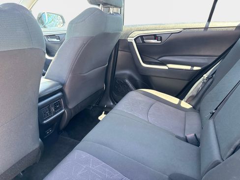 Used 2024 Toyota RAV4 XLE w/ Convenience Package FWD image 15
