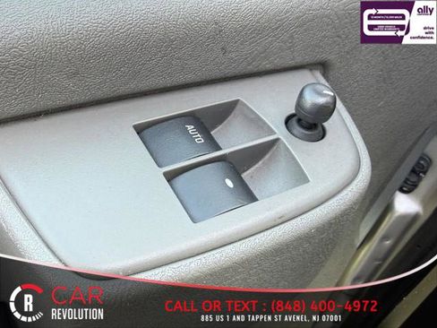 Used 2022 Chevrolet Express 3500 LS image 29