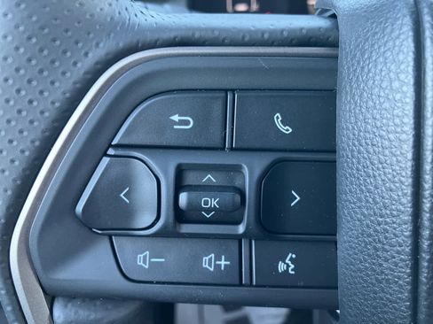 Used 2026 Toyota 4Runner SR5 AWD/4WD image 16