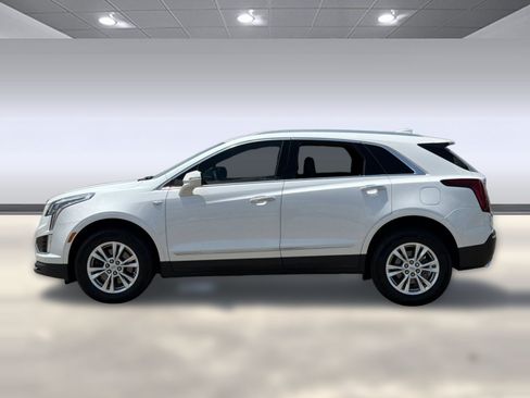 Certified 2023 Cadillac XT5 Luxury FWD image 2