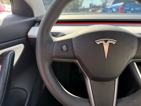 Used 2020 Tesla Model 3 Long Range image 20