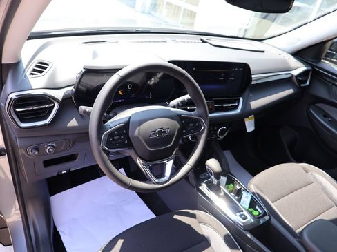 New 2026 Chevrolet TrailBlazer LT w/ Convenience Package AWD/4WD image 23