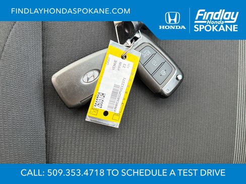 Used 2023 Hyundai Venue SEL FWD image 6