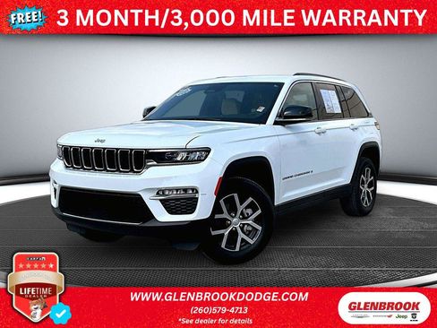 Certified 2025 Jeep Grand Cherokee Limited RWD image 1
