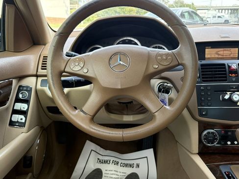Used 2008 Mercedes-Benz C 300 Luxury w/ P1 Pkg image 30