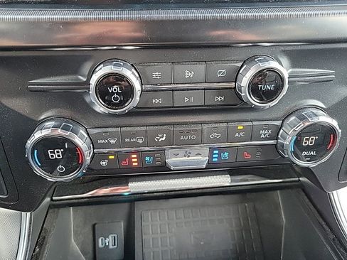 Used 2021 Ford F150 Platinum w/ Equipment Group 701A High AWD/4WD image 14