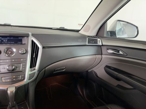 Used 2011 Cadillac SRX 2WD image 26