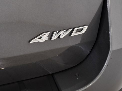 Used 2023 Ford Explorer XLT w/ Equipment Group 202A image 24