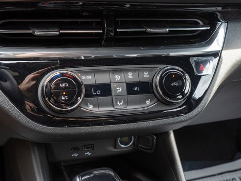 New 2026 Buick Envista Sport Touring FWD image 21