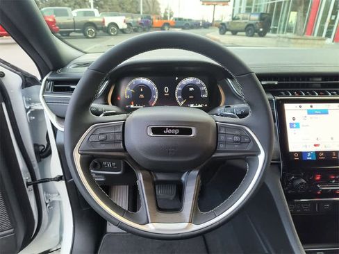 New 2025 Jeep Grand Cherokee L Limited w/ Trailer Tow Package image 14