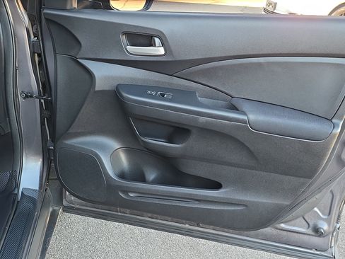 Used 2016 Honda CR-V LX image 27
