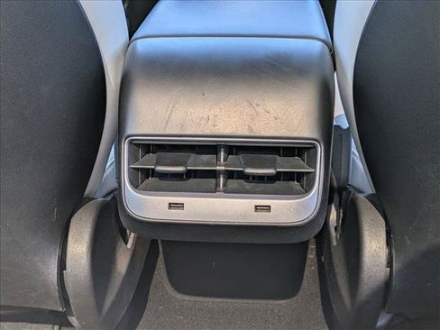 Used 2018 Tesla Model 3 Long Range RWD image 16