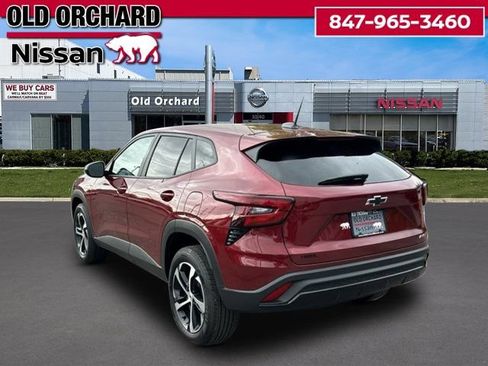 Used 2025 Chevrolet Trax RS w/ Driver Confidence Package FWD image 6
