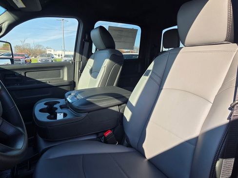 New 2026 RAM 3500 Tradesman image 10