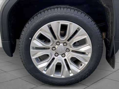 Used 2021 GMC Sierra 1500 Denali w/ Denali Ultimate Package image 11