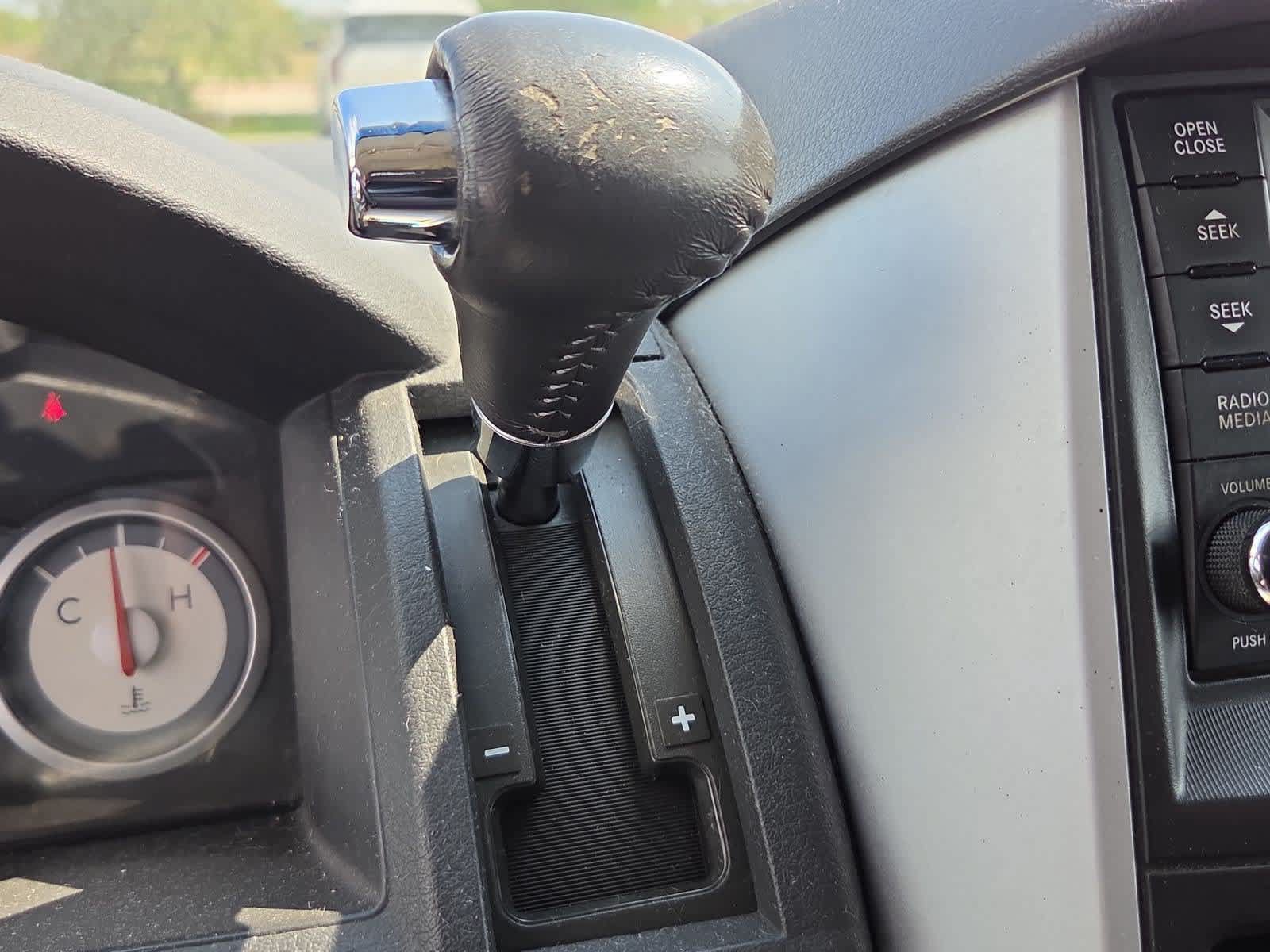 Used 2009 Dodge Grand Caravan SXT FWD image 28