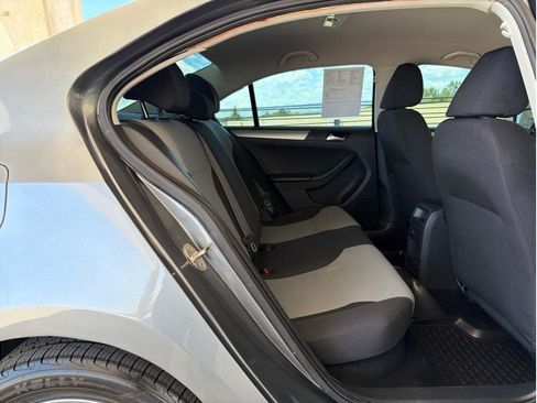 Used 2017 Volkswagen Jetta S FWD image 13