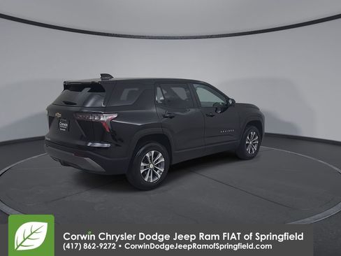 Used 2026 Chevrolet Equinox LT AWD/4WD image 15