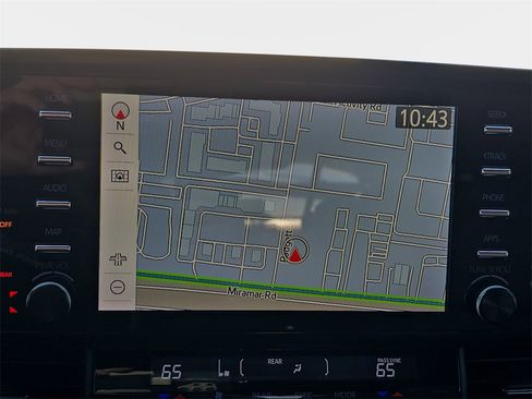 Used 2022 Toyota Sienna Platinum image 27