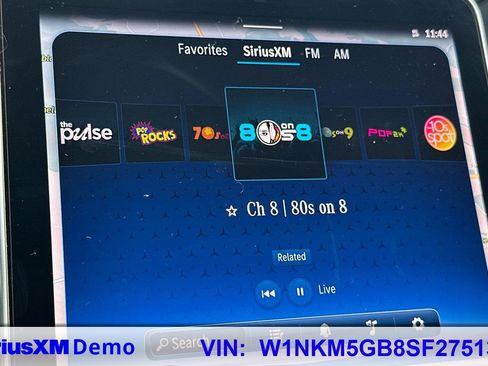 Used 2025 Mercedes-Benz GLC 350e 4MATIC image 37