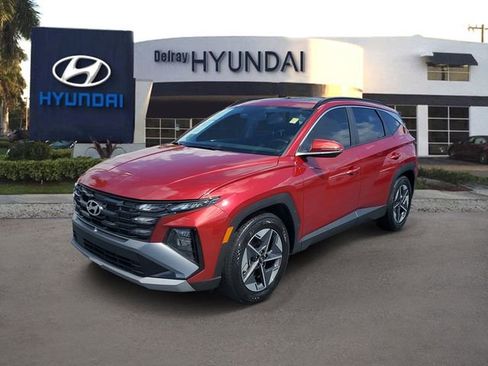 Used 2025 Hyundai Tucson SEL FWD image 3