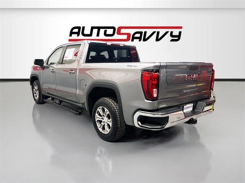 Used 2022 GMC Sierra 1500 SLE w/ Driver Alert Package I image 5