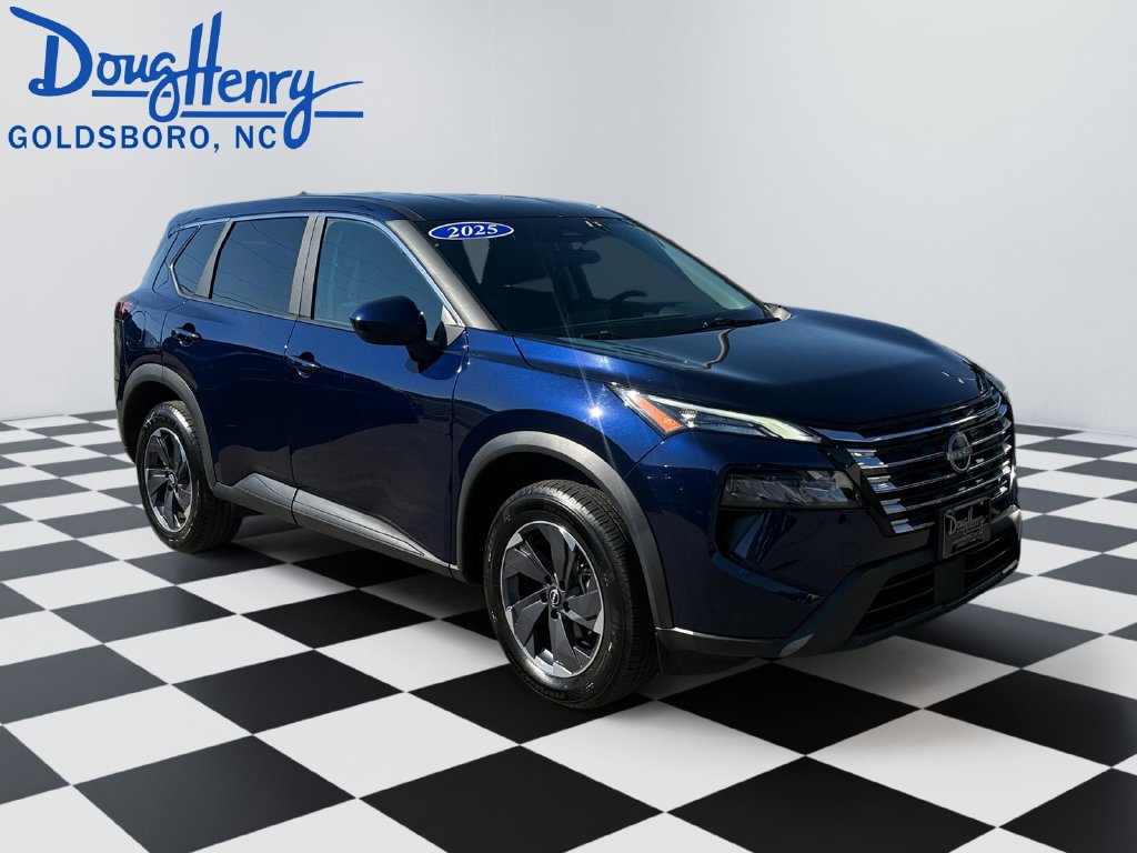 Used 2025 Nissan Rogue SV FWD image 7