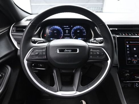 Used 2023 Jeep Grand Cherokee L Laredo AWD/4WD image 29