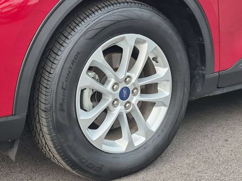 Used 2020 Ford Escape SE FWD image 21