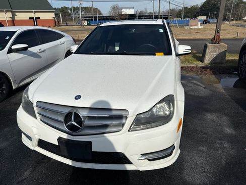 Used 2013 Mercedes-Benz C 300 Sport image 10