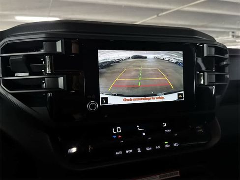 Used 2025 Toyota Tundra SR image 19