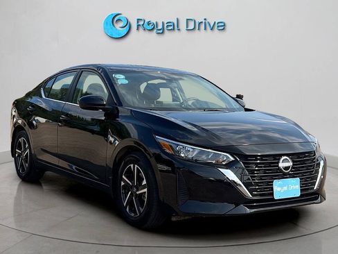 Used 2025 Nissan Sentra SV w/ All-Weather Package FWD image 8