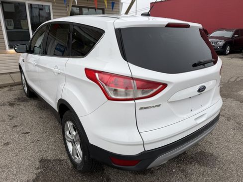 Used 2016 Ford Escape SE AWD/4WD image 3