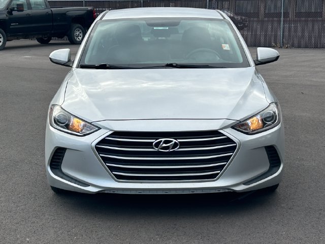 Used 2018 Hyundai Elantra SEL w/ Winter Weather Package FWD image 8