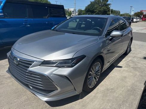Used 2020 Toyota Avalon Limited w/ Advanced Safety Package FWD image 1
