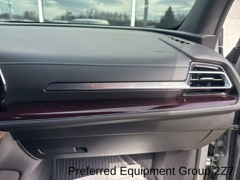 Used 2024 Chevrolet Traverse Z71 image 21