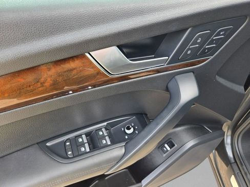 Used 2020 Audi Q5 2.0T Premium Plus w/ Premium Plus Package image 35