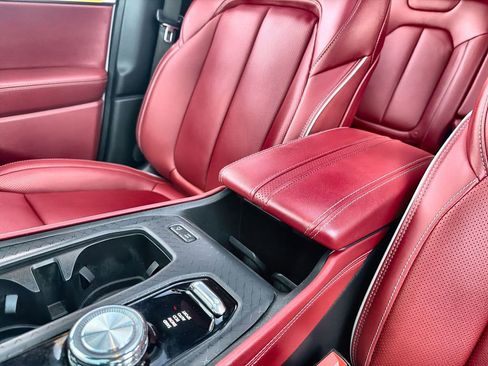 Used 2024 Jeep Wagoneer Launch Edition image 23