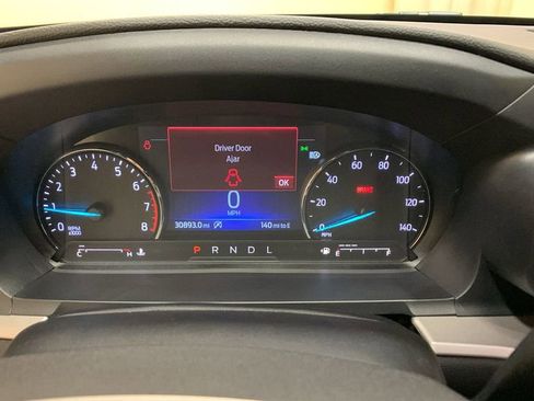 Used 2023 Ford Explorer XLT w/ Equipment Group 202A image 37