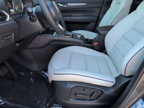 New 2025 MAZDA CX-5 AWD 2.5 S w/ Preferred Package image 12