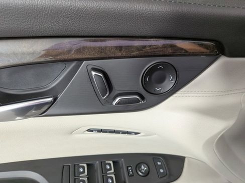 Used 2018 Cadillac CT6 Luxury image 18