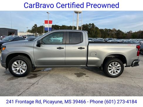 Certified 2024 Chevrolet Silverado 1500 Custom image 3