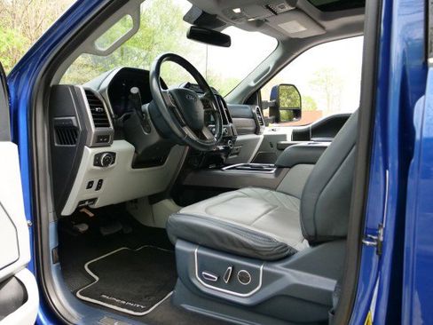 Used 2022 Ford F450 Limited w/ FX4 Off-Road Package image 23