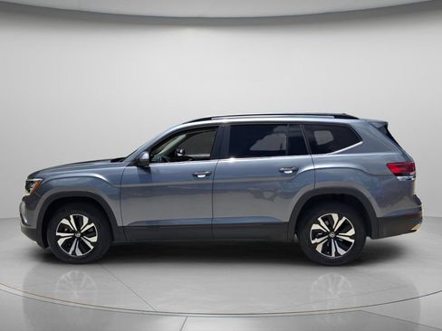 Certified 2025 Volkswagen Atlas SE FWD image 3