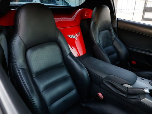 Used 2007 Chevrolet Corvette Convertible w/ Preferred Equipment Group image 13